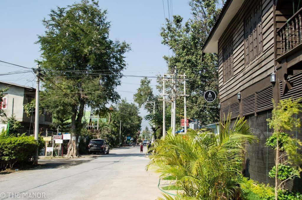 The Manor Hotel 娘瑞 外观 照片